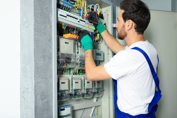 Best Commercial Electrician Services  in Cheswold, DE